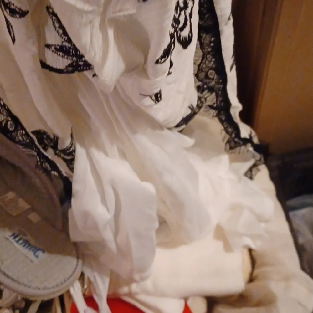 NWT - Haute Nites Black & White Sleeveless Floral Halter Sundress - Size Large - Picture 7 of 8